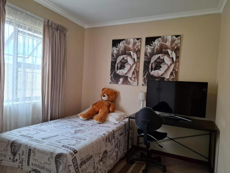 To Let 3 Bedroom Property for Rent in Fairview Golf Estate Western Cape